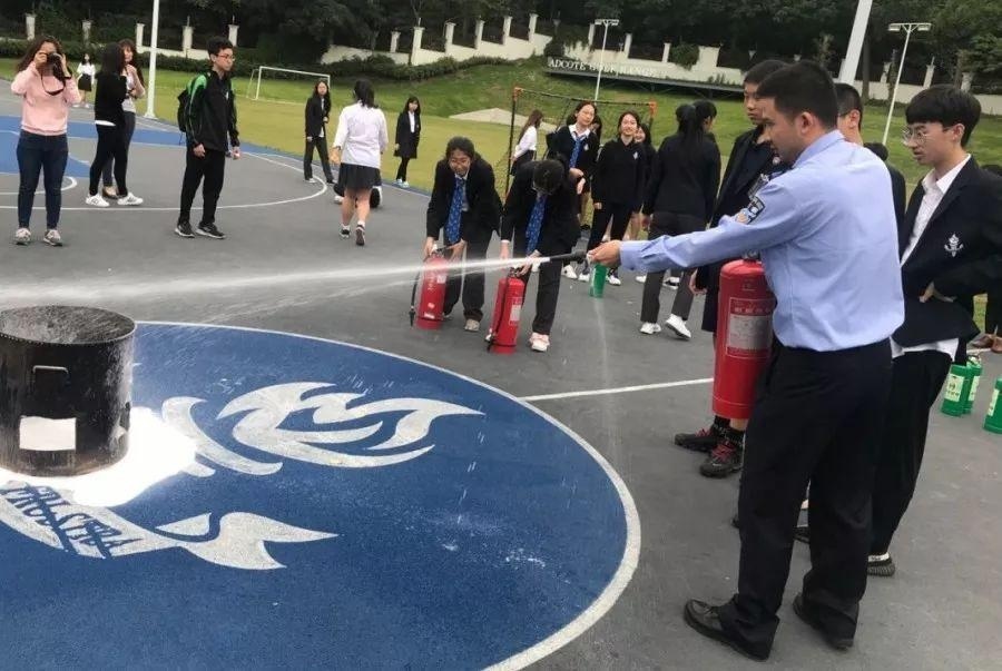 上海阿德科特学校消防演习.jpg