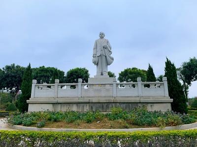 中大新华中山像