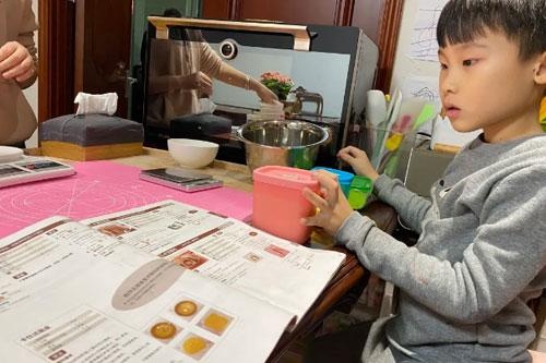 北京明诚外国语学校