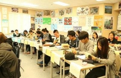 中加枫华国际学校课堂