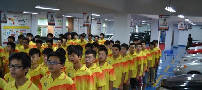 灵山第二职业技术学校