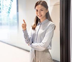 经常出席商务场合，需要掌握商务礼仪的人士