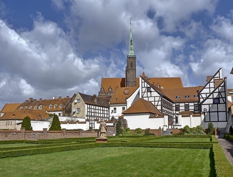 弗罗茨瓦夫神学宗座大学