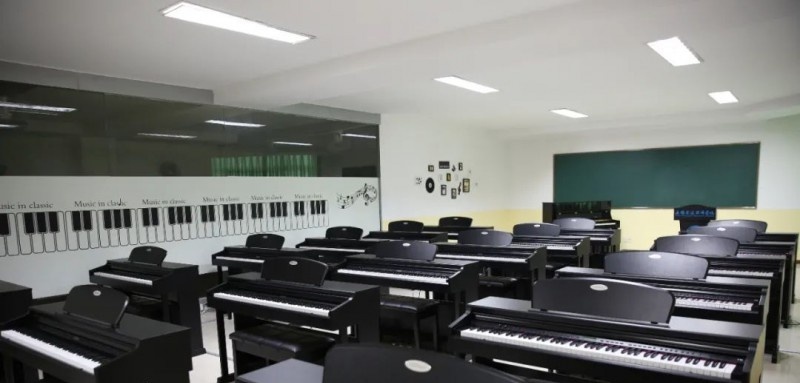 无锡宏源技师学院