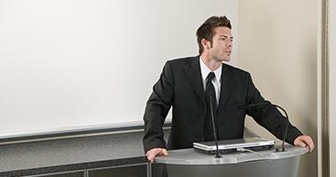 建立强大的内心，有效地提升自信心