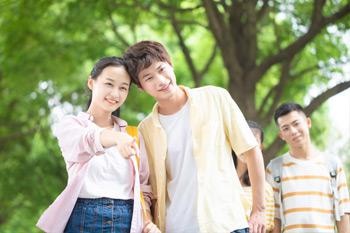 大学四级425分以下