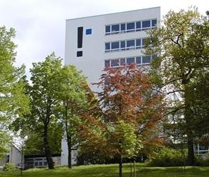 西南法伦应用技术大学
