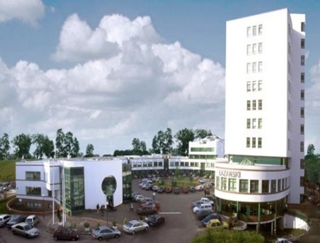 华沙LAZARSKI大学