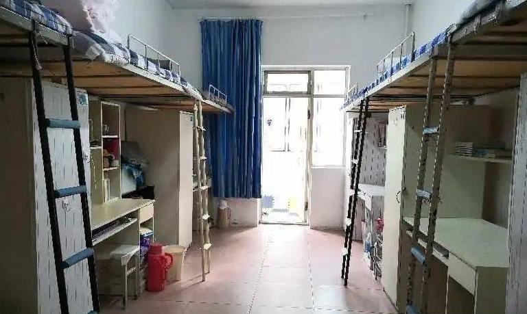 重庆市璧山职业教育中心2022年宿舍条件