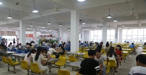 泸州江南职业中学