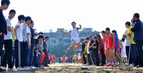 四川省通江县民胜职业高级中学