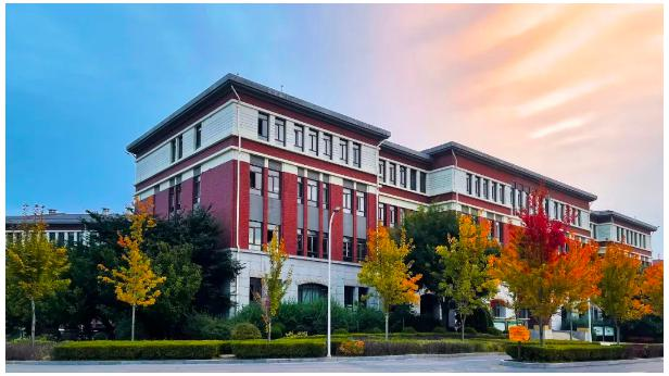 大连枫叶学校2022-2023学年高中春季招生简章