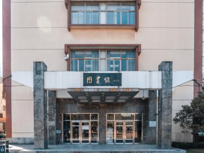 华东政法大学-美国预科课程