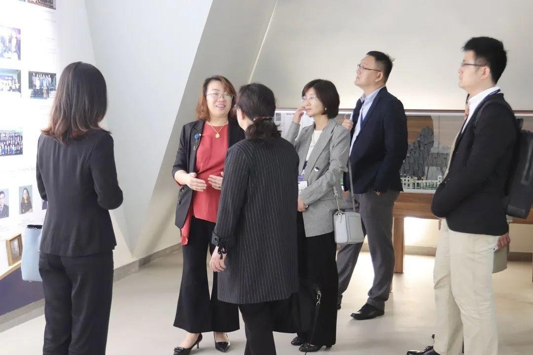 剑桥大学国际考评部东亚区总监及其团队来访上海阿德科特学校.jpg