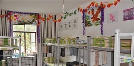 云南工艺美术学校宿舍条件