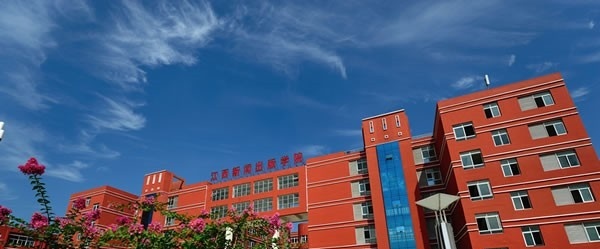 传媒8