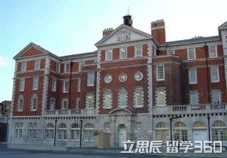 伦敦艺术大学