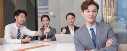 专业人才稀缺