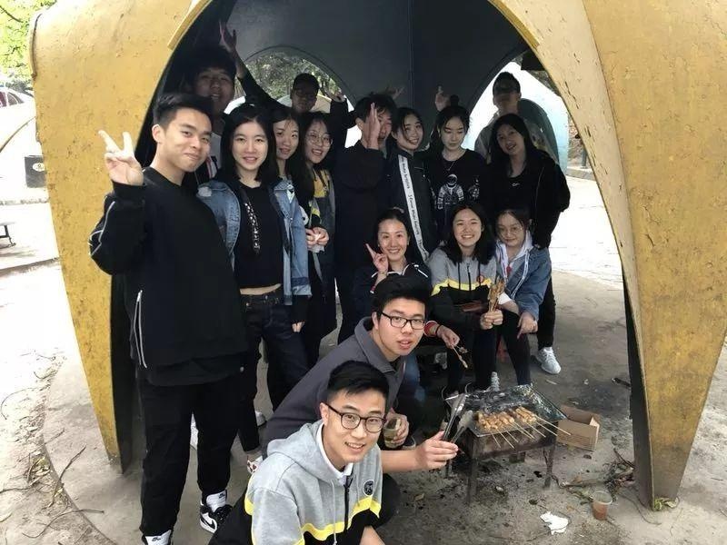 A2年级的最后一次春游.jpg