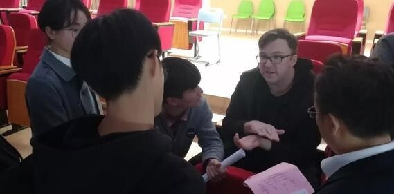 一对一面谈.jpg