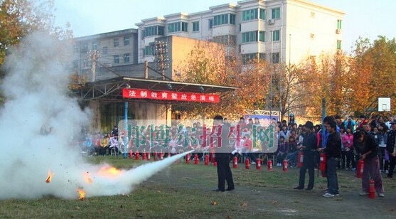 咸阳市卫生学校