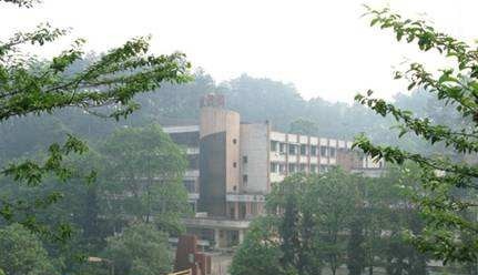 威远县东方职业技术学校