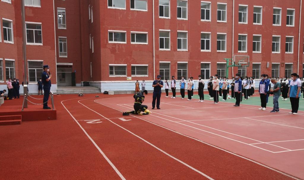 大连铁路卫生学校