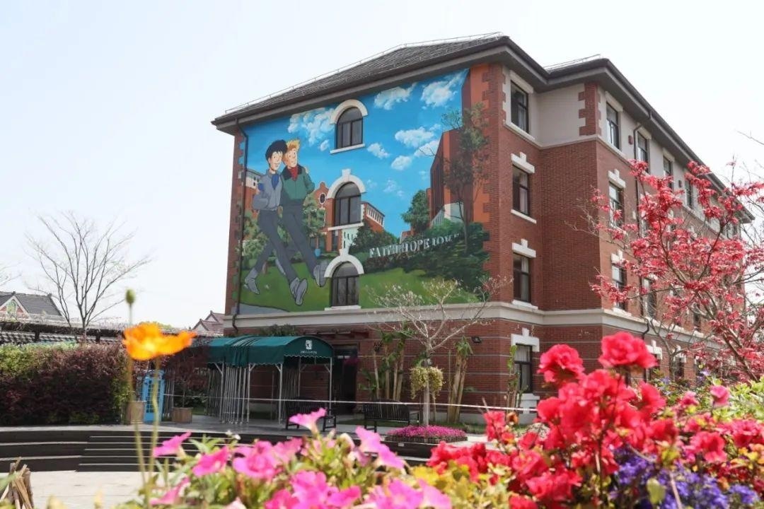 Happy Kids校园壁画完成.jpg