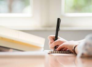 以文化课奠定文化基础