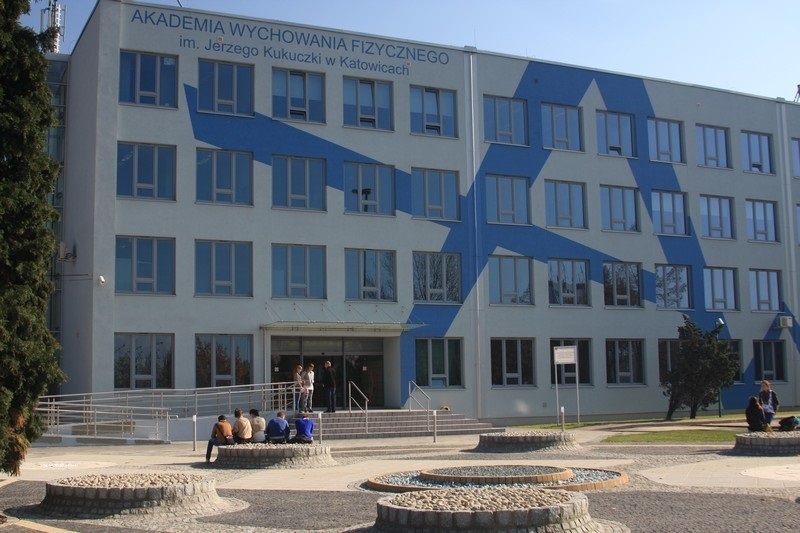 卡托维兹体育学院