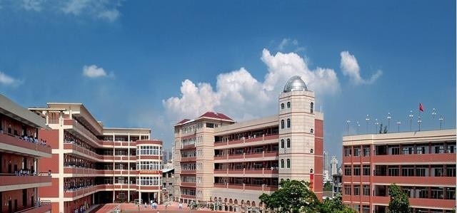 华宁县职业高级中学