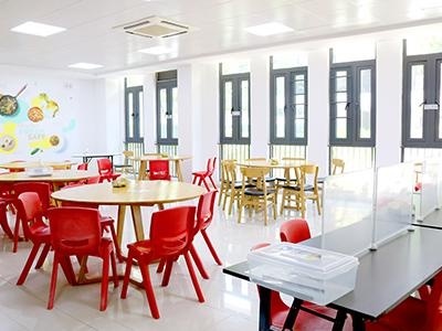 三亚外国语学校（SLS）