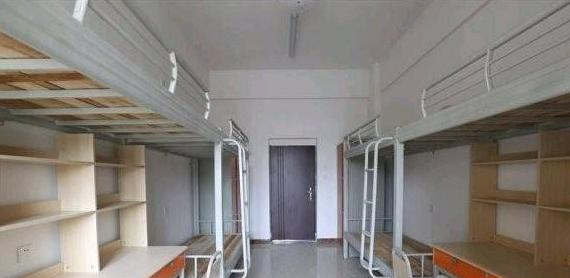 重庆中意职业技术学校