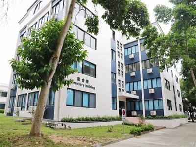 雷纳森英豪国际学院