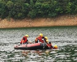 溺水自救互救