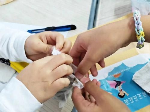 太仓华顿外国语学校趣味中医课堂