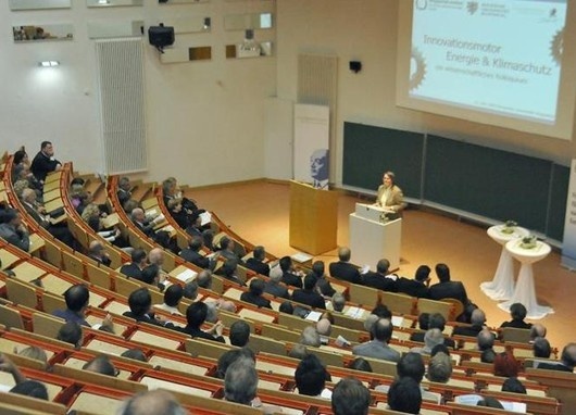 伍珀塔尔大学