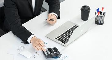 正在备考初级的大学生