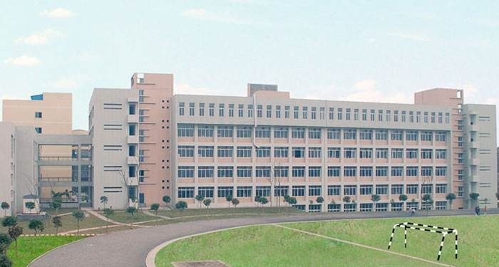 四川应用技术职业学院五年制大专学校报名条件