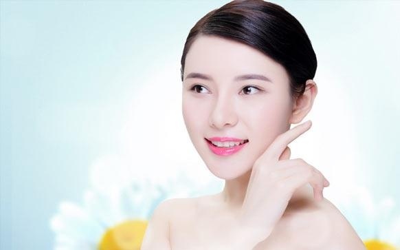 为什么脖子两侧长痘痘