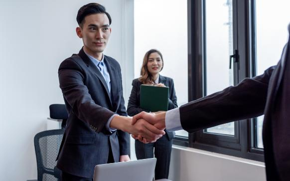 商务礼仪中如何点菜