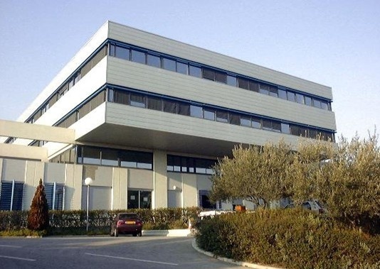 尼斯大学