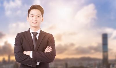 雄厚师资背景配图