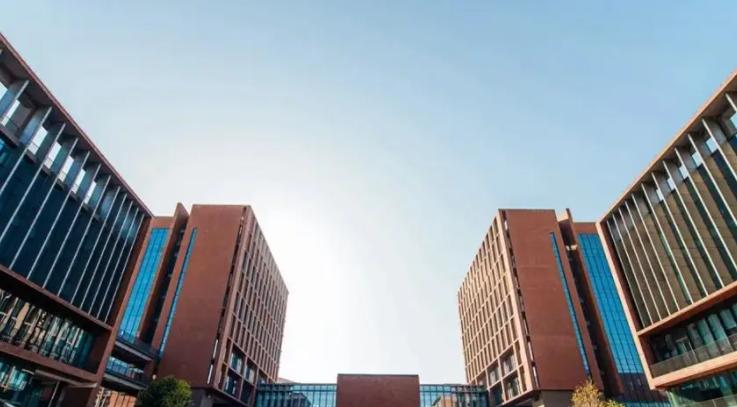 广州第二十一中学国际部2023年入学考试