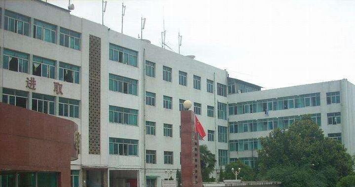 贵州机电学校2020年招生办