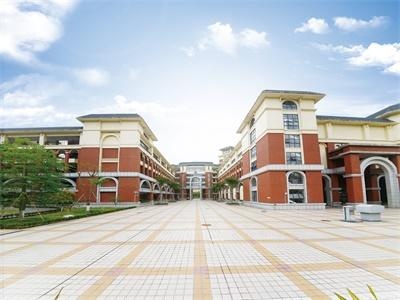 广东华侨中学国际课程