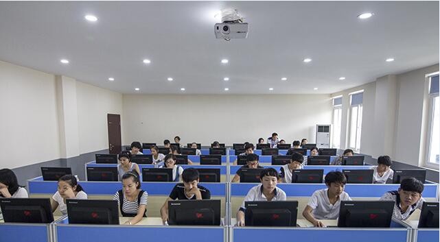 昆明现代科技学校