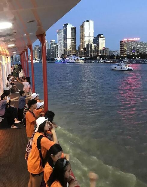 夜游浦江.jpg