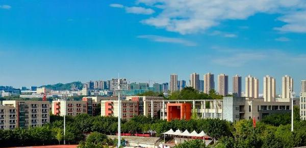 重庆工业管理职业学校2022年招生办