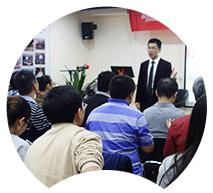 在员工面前没有威信和气势